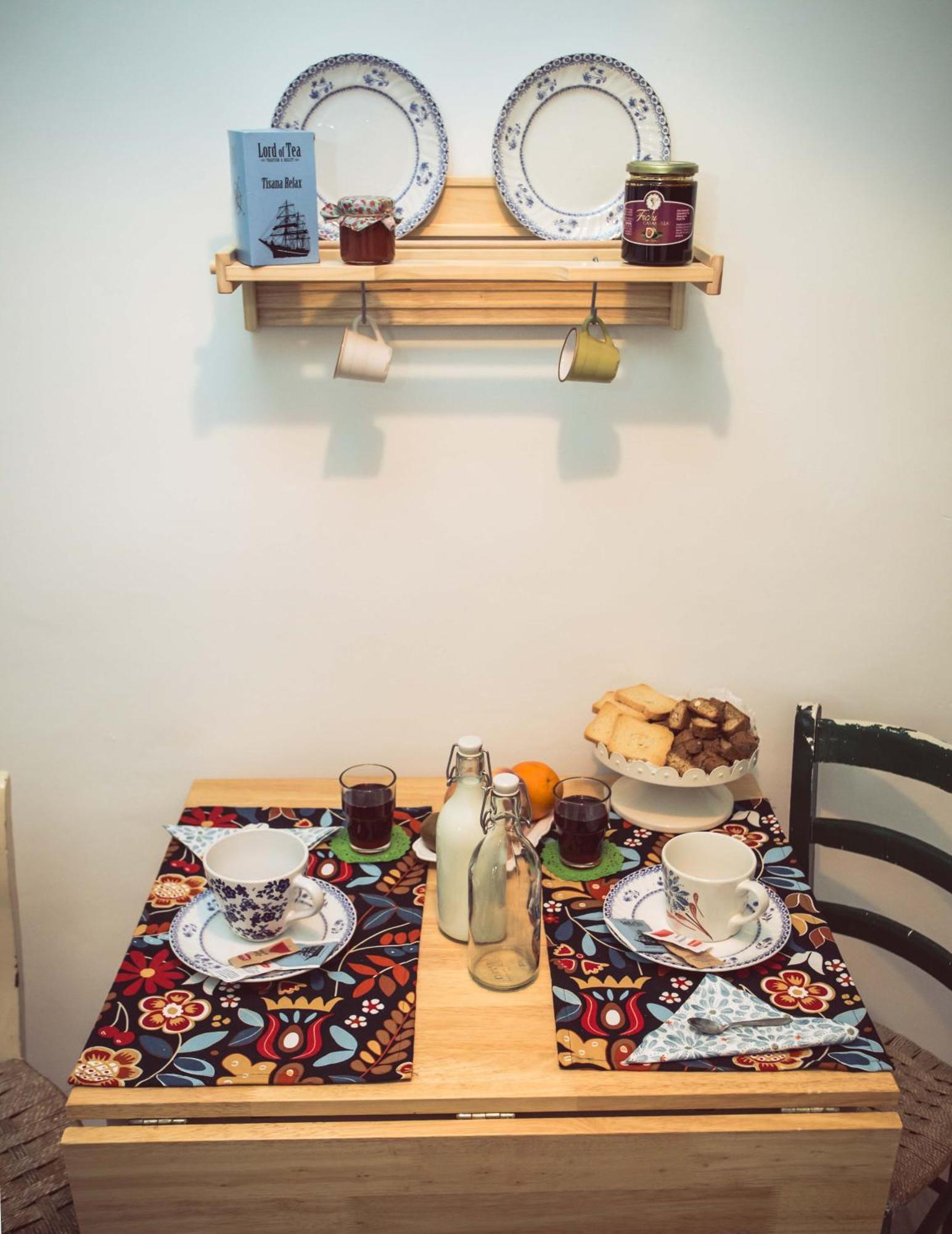 La Finestra Sul Cortile Bed & Breakfast อาตริ ภายนอก รูปภาพ