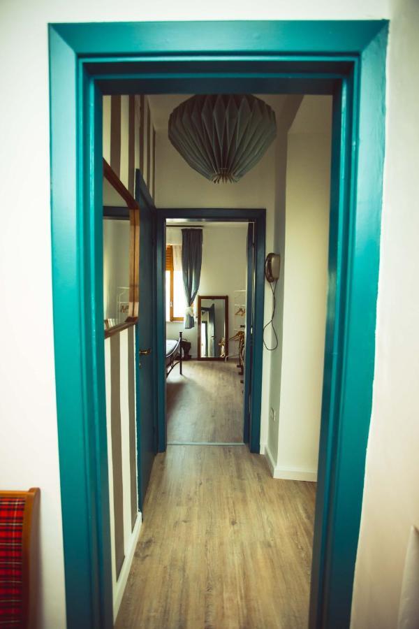 La Finestra Sul Cortile Bed & Breakfast อาตริ ภายนอก รูปภาพ