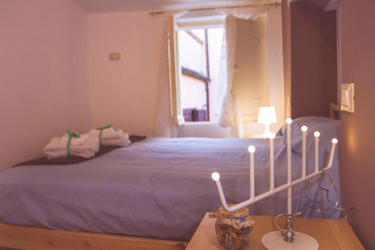 La Finestra Sul Cortile Bed & Breakfast อาตริ ภายนอก รูปภาพ