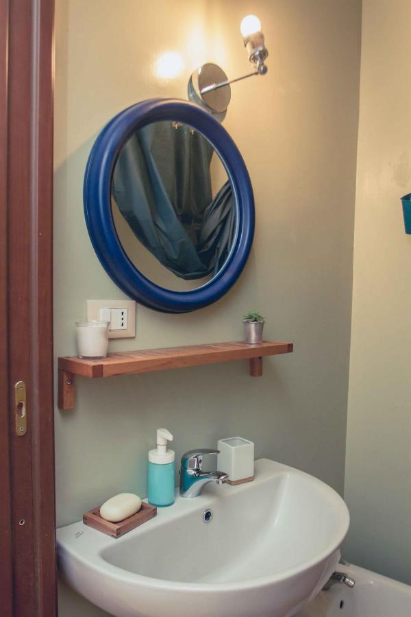La Finestra Sul Cortile Bed & Breakfast อาตริ ภายนอก รูปภาพ